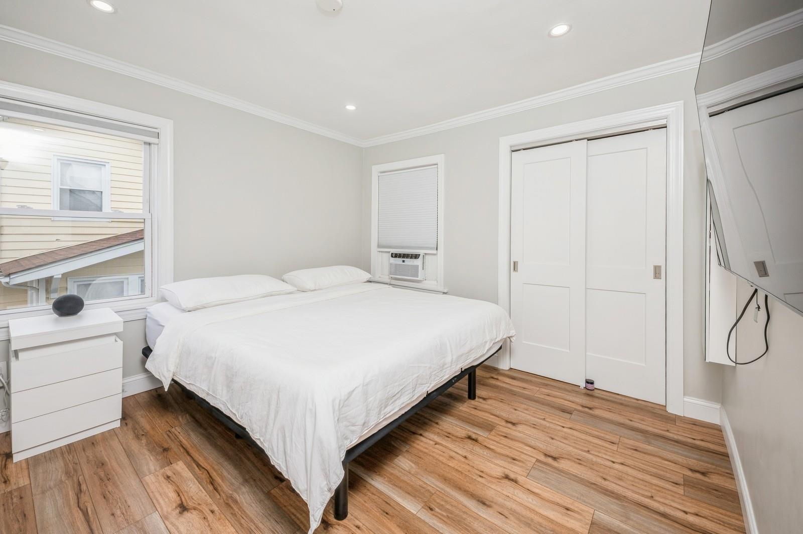 44 Garden St, Teaneck, New Jersey image 10