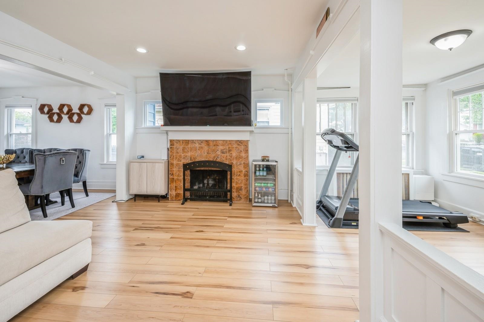 44 Garden St, Teaneck, New Jersey image 5