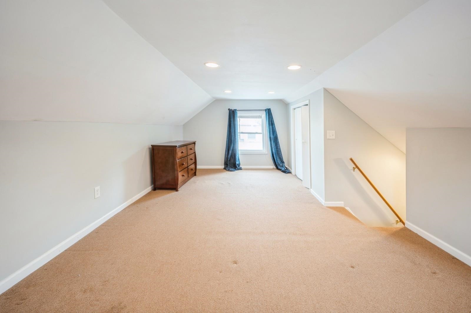 44 Garden St, Teaneck, New Jersey image 21