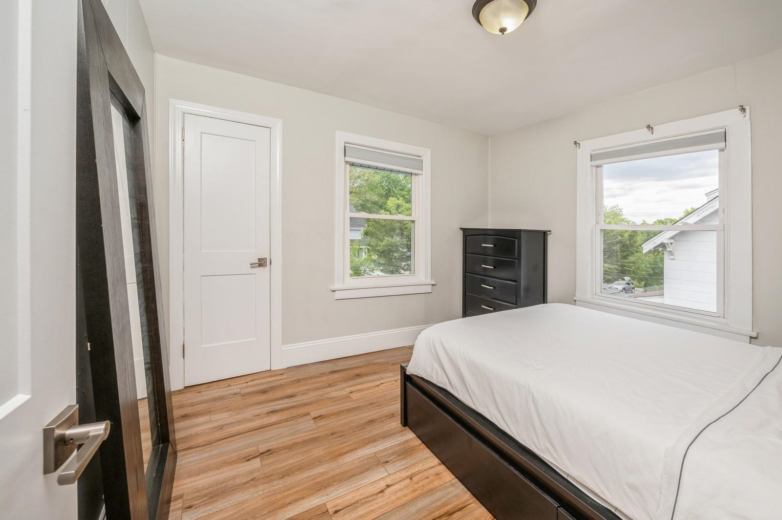 44 Garden St, Teaneck, New Jersey image 11