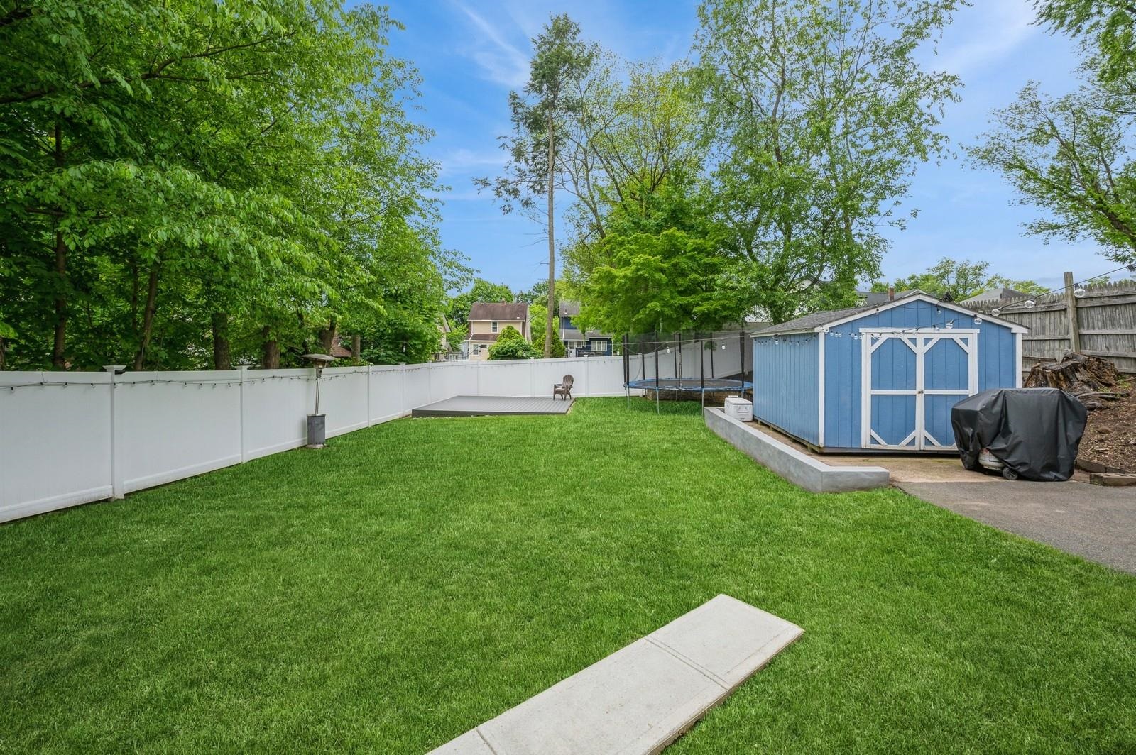 44 Garden St, Teaneck, New Jersey image 25