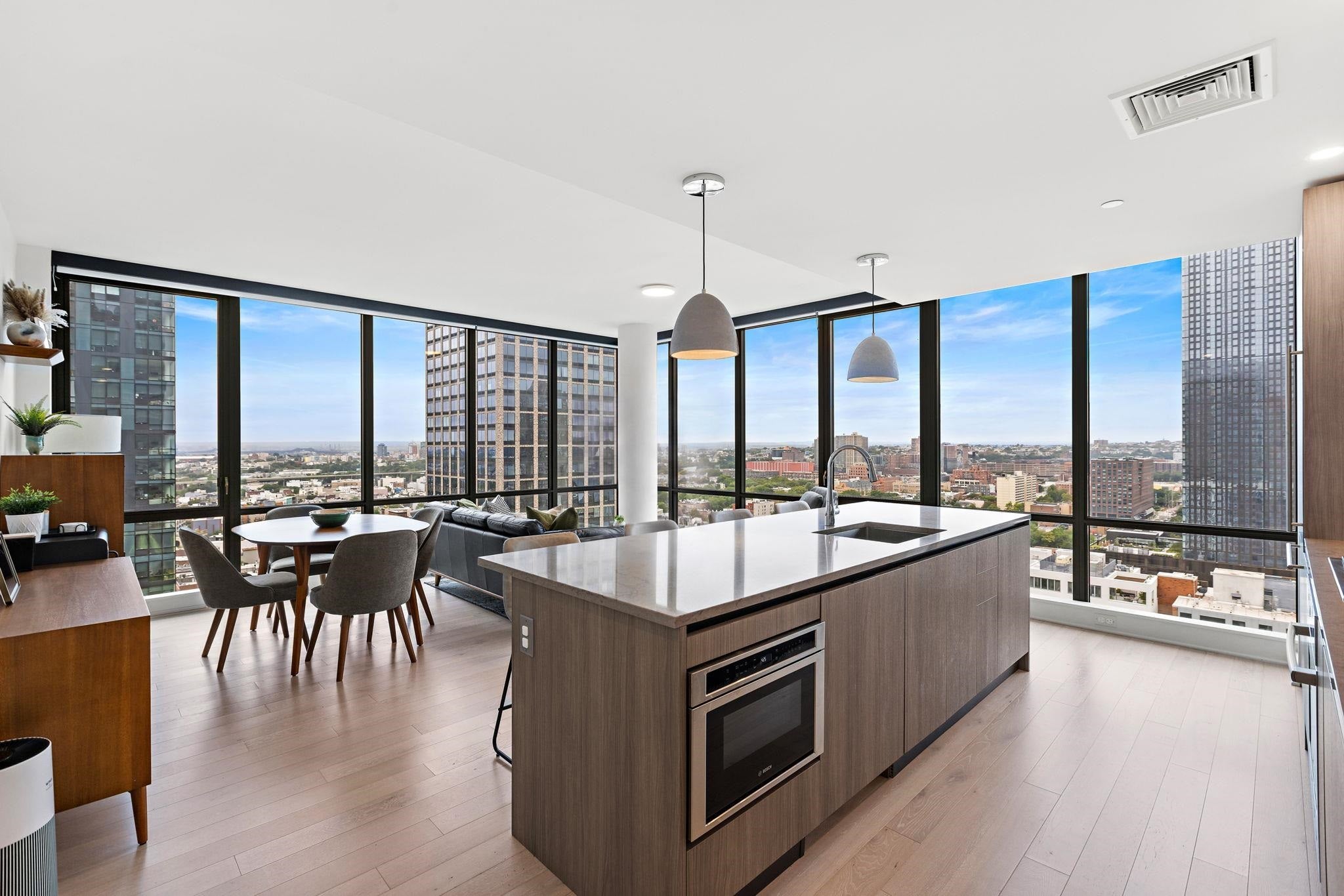 155 BAY ST 2508
