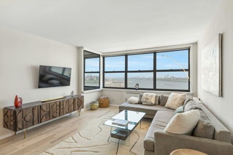 Homes For Rent - 7004 Blvd East #31D<br/> Guttenberg, NJ 07093
