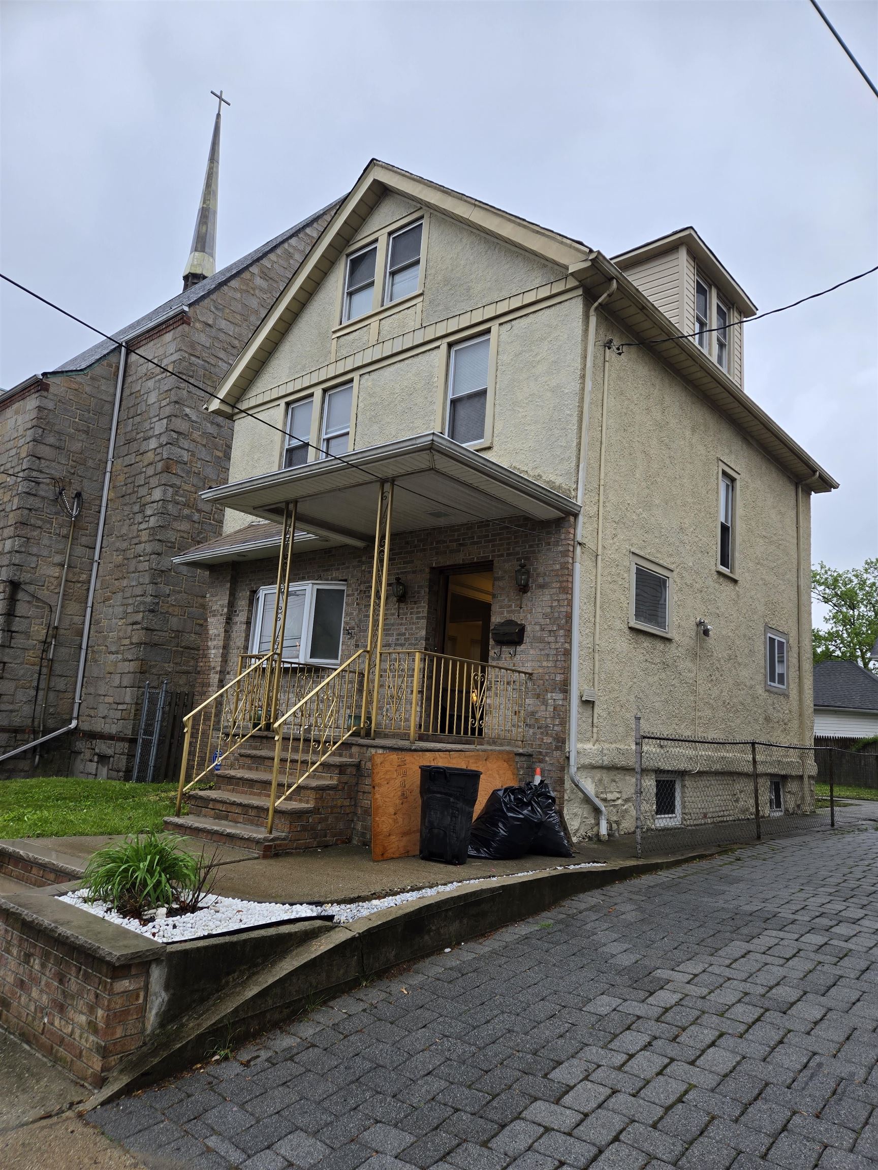 407 77th St, North Bergen, New Jersey image 2