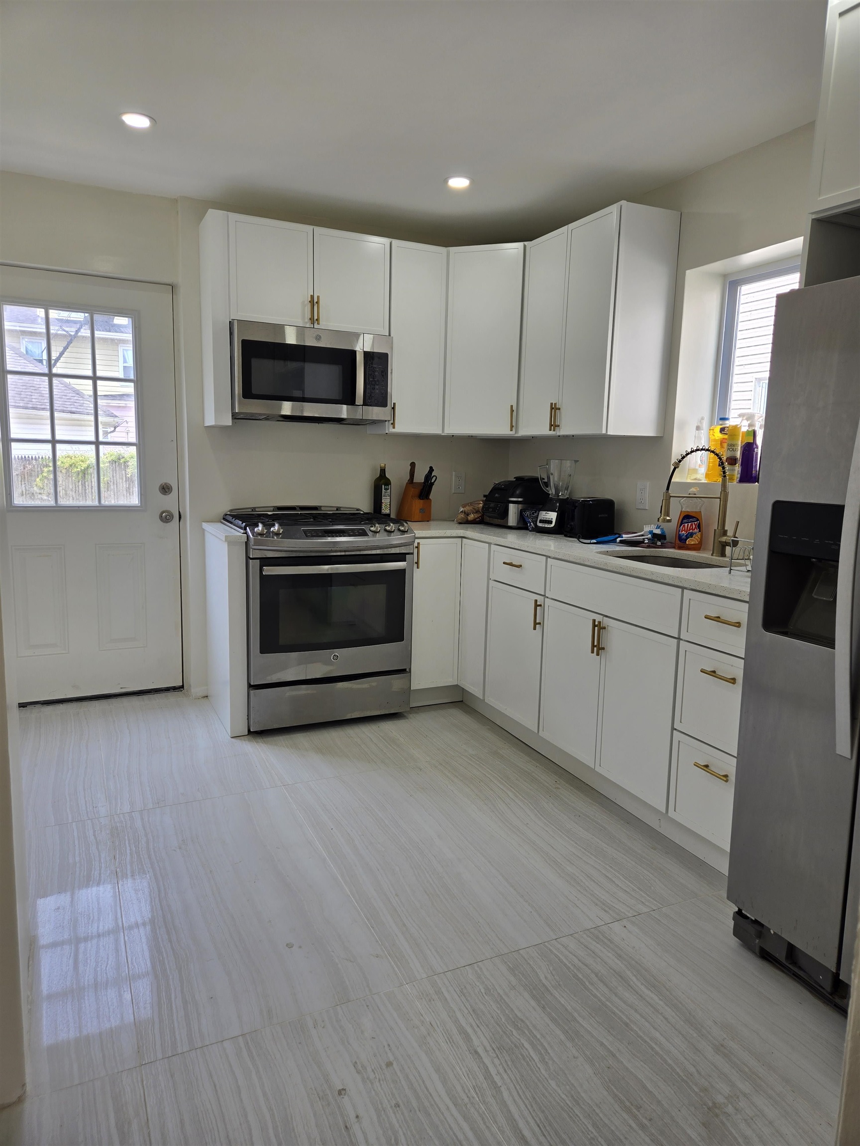 407 77th St, North Bergen, New Jersey image 5