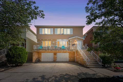 Multifamily For Sale - 13 Schuyler Pl West Pl<br/> Bayonne, NJ 07002
