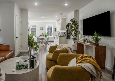 211 1ST ST 3 Jersey City NJ 07302