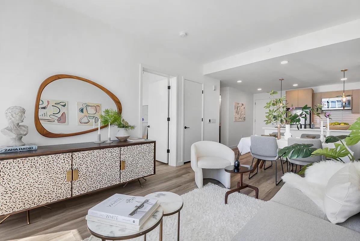 55 JORDAN AVE 1303