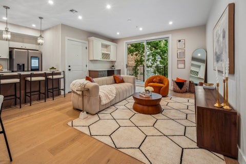 Condo For Sale - 89 Bright St #2<br/> Hudson County, Jersey City, NJ 07302