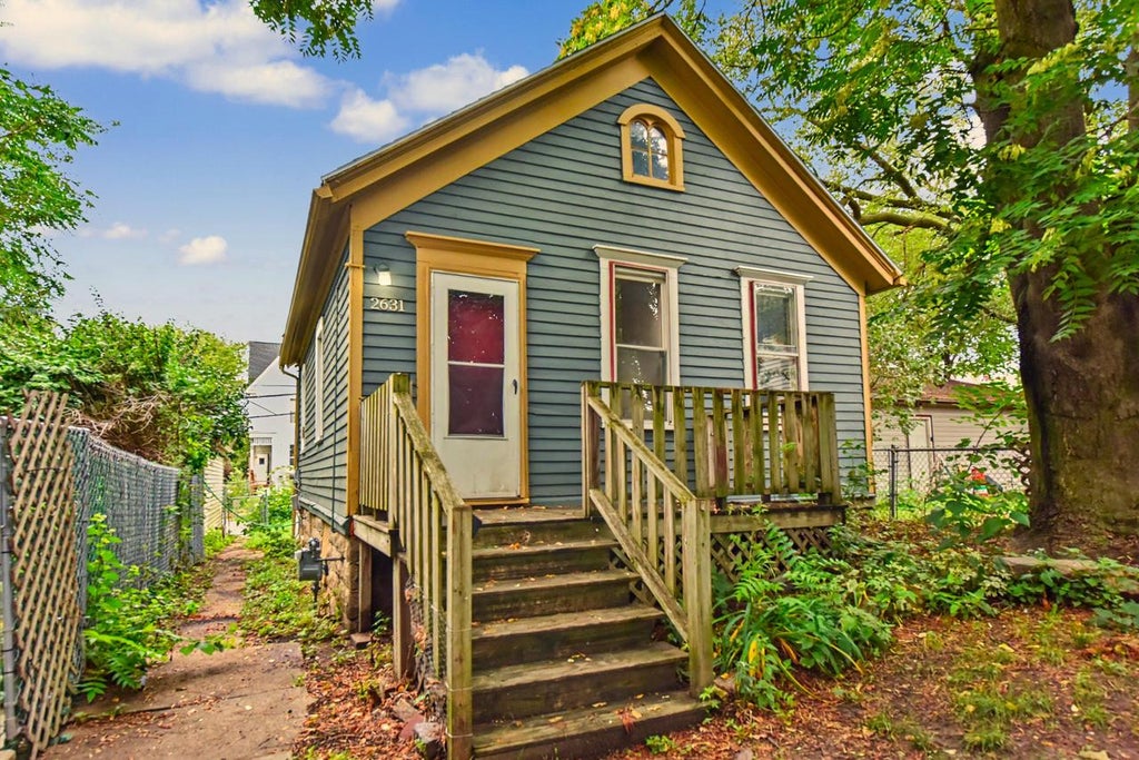 Photo of 2631 N Booth STREET, Milwaukee, WI 53212 (MLS # 1976275)