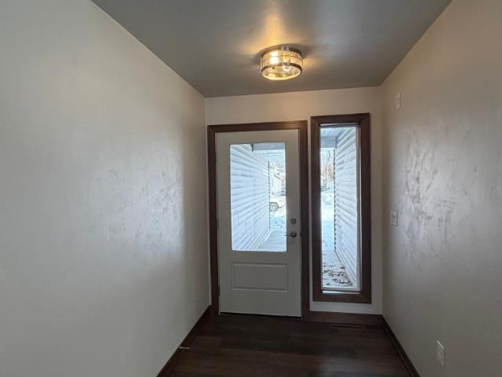 Photo of 1921 Lone Grove AVENUE, Green Bay, WI 54303 (MLS # 50320283)