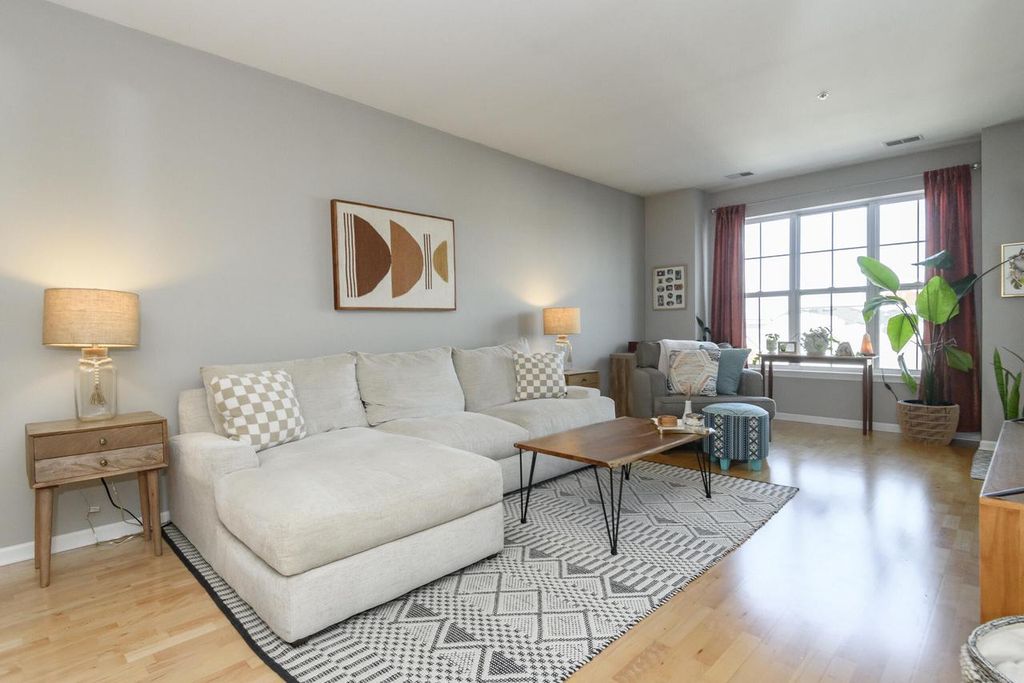 Photo of 3930 S Lake DRIVE #302, Saint Francis, WI 53235 (MLS # 1945598)