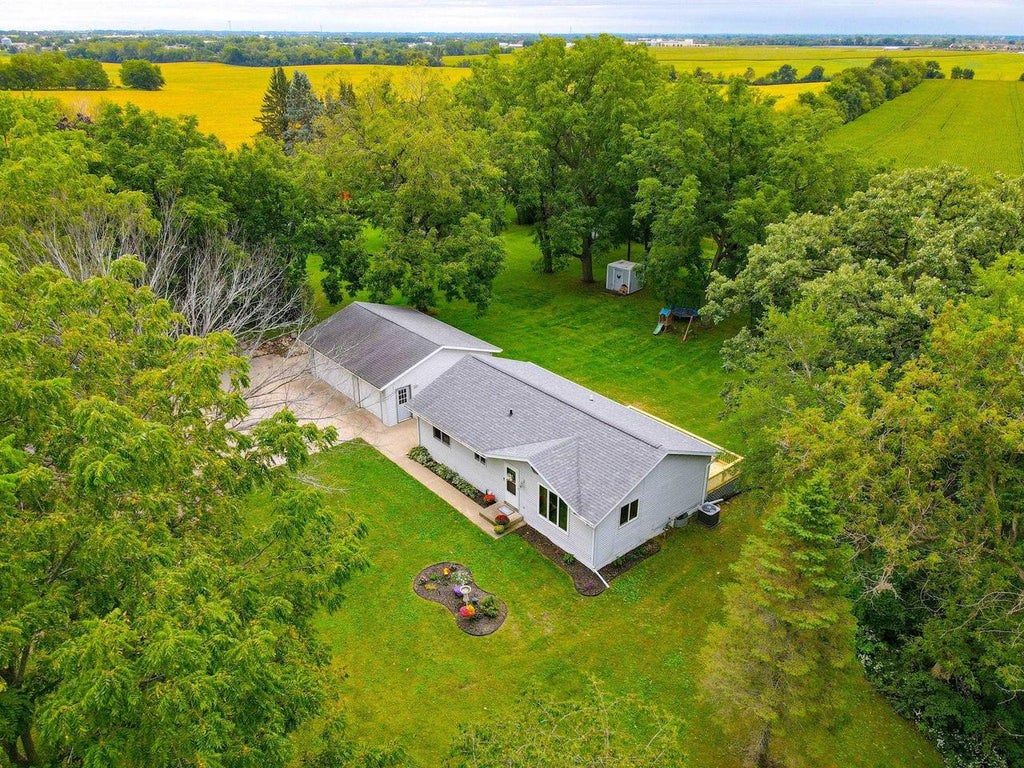 Photo of 326 E Russell ROAD, Janesville, WI 53545 (MLS # 2032908)