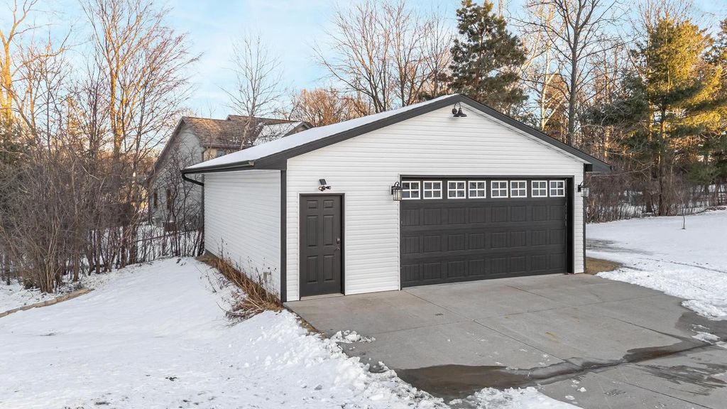 Photo of 1836 Oshkosh STREET, New London, WI 54961 (MLS # 50321481)
