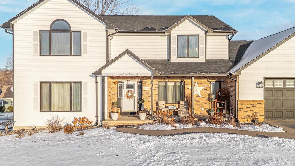 Photo of 1836 Oshkosh STREET, New London, WI 54961 (MLS # 50321481)