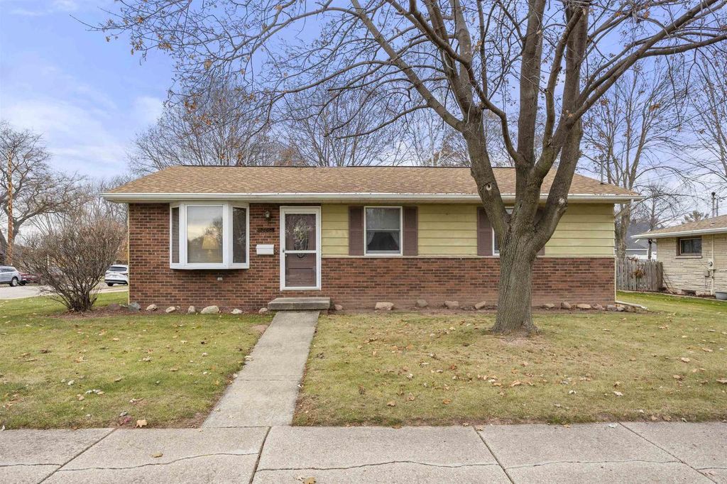 Photo of 2600 E Wisconsin AVENUE, Kaukauna, WI 54130 (MLS # 50318776)