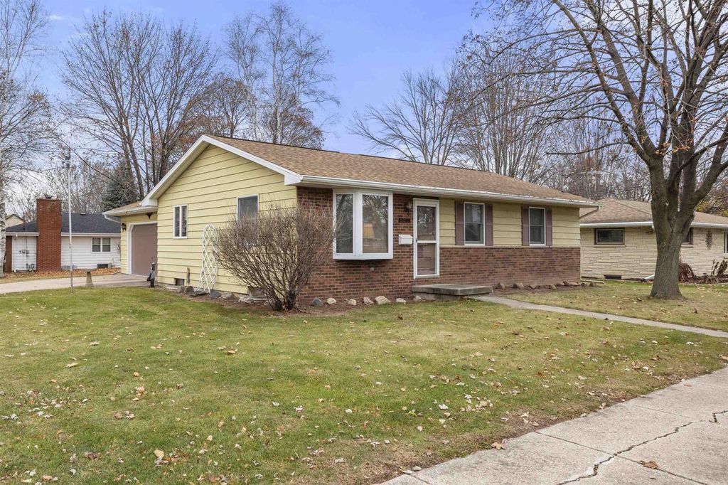 Photo of 2600 E Wisconsin AVENUE, Kaukauna, WI 54130 (MLS # 50318776)