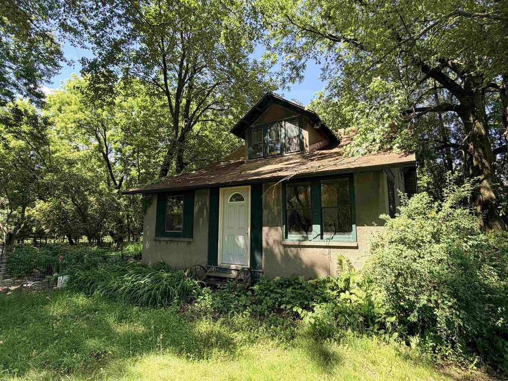 Photo of N2597 County Highway E RD, Waupaca, WI 54981 (MLS # 50327559)