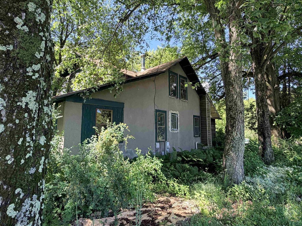Photo of N2597 County Highway E RD, Waupaca, WI 54981 (MLS # 50327559)