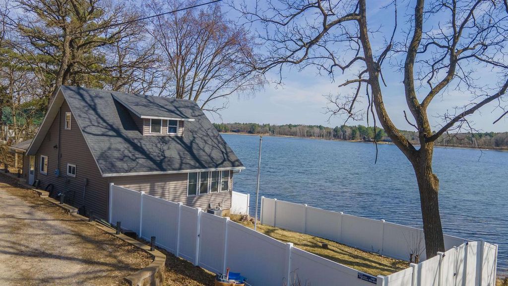 Photo of 1161 E North Lake STREET, Hancock, WI 54943 (MLS # 50323243)