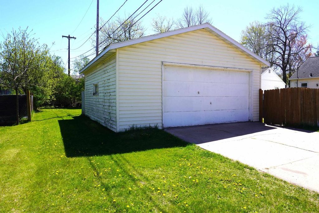 Photo of 500 E 7th STREET, Merrill, WI 54452 (MLS # 22602108)
