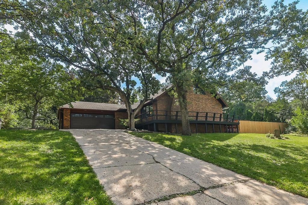 Photo of 4780 W Donges LANE, Brown Deer, WI 53223 (MLS # 1943160)