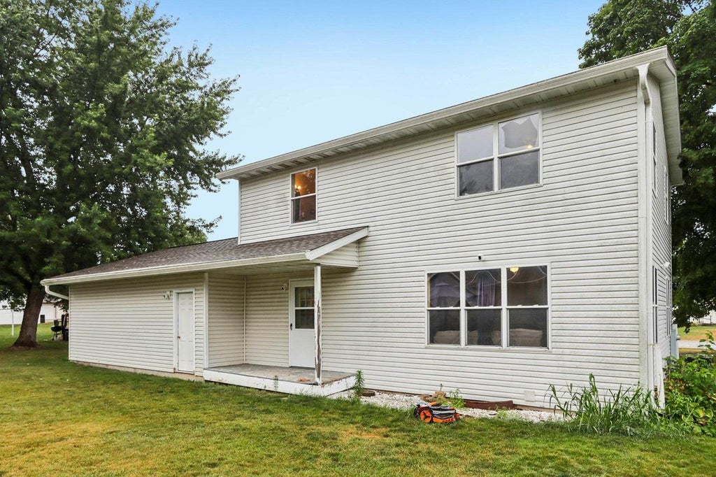Photo of S8007 Maple Park ROAD, Prairie Du Sac, WI 53578 (MLS # 2027424)