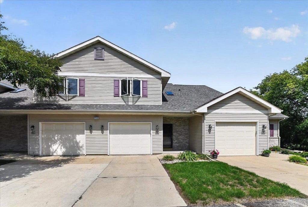Photo of 118 Elliott LANE, Oregon, WI 53575 (MLS # 2033243)