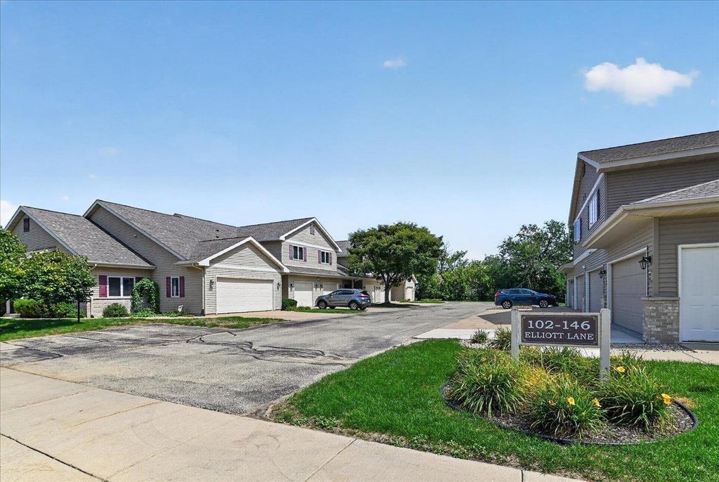Photo of 118 Elliott LANE, Oregon, WI 53575 (MLS # 2033243)