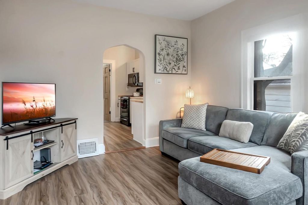 Photo of 987 Kellogg STREET, Green Bay, WI 54303 (MLS # 50321909)