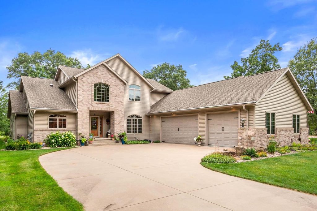 Photo of 1395 Sawgrass DRIVE, Nekoosa, WI 54457 (MLS # 2027230)