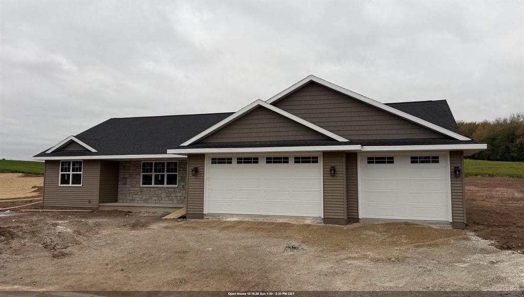 Photo of 3376 Largo Ridge COURT, Green Bay, WI 54311 (MLS # 50334488)