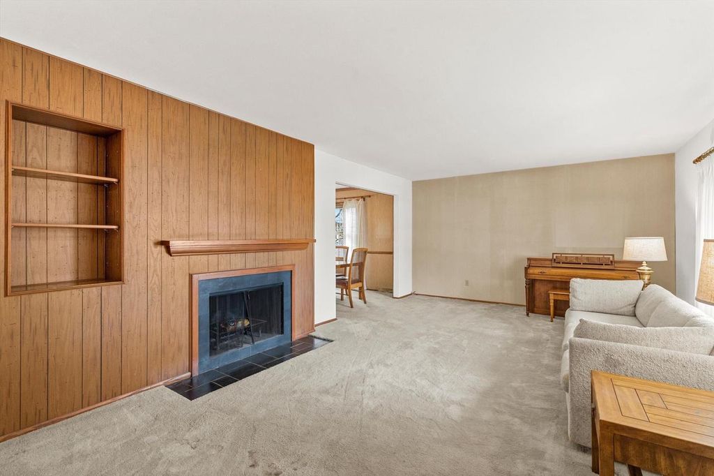Photo of 1123 Palamino DRIVE, Racine, WI 53402 (MLS # 1961020)