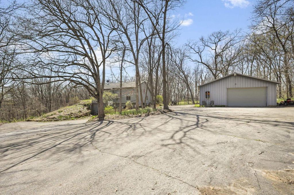 Photo of 3810 County Road Q, Dodgeville, WI 53533 (MLS # 2015595)