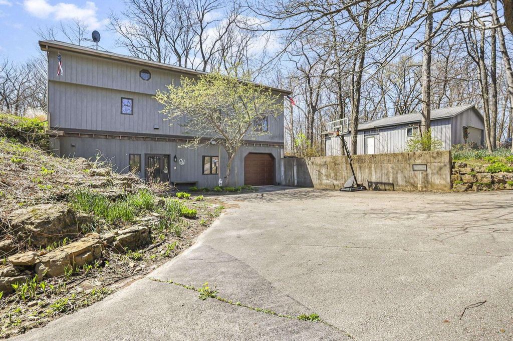 Photo of 3810 County Road Q, Dodgeville, WI 53533 (MLS # 2015595)