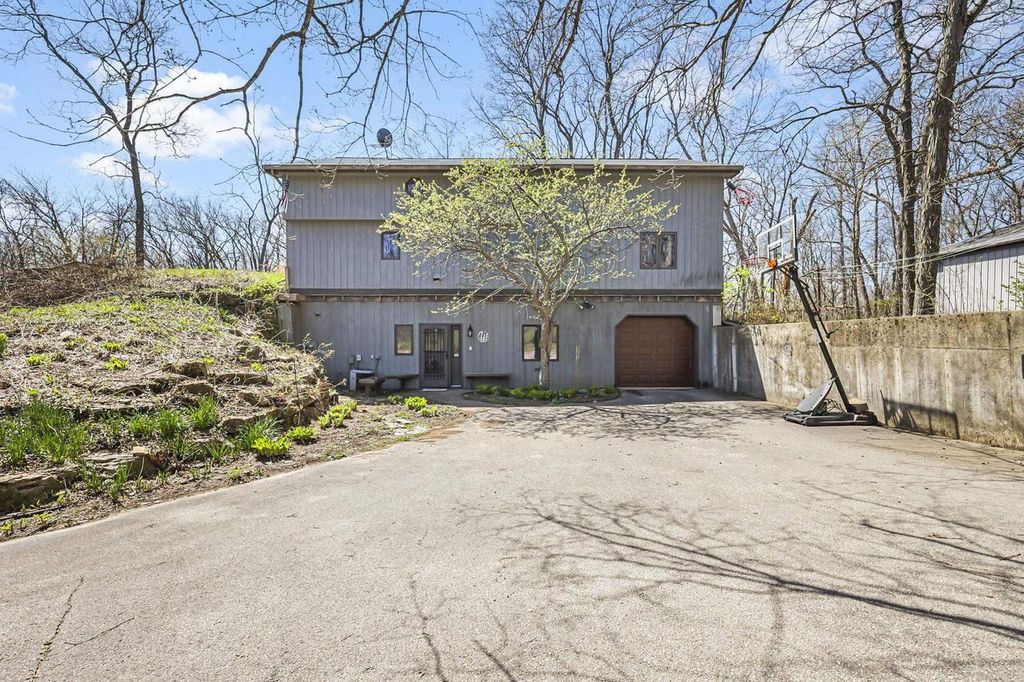 Photo of 3810 County Road Q, Dodgeville, WI 53533 (MLS # 2015595)