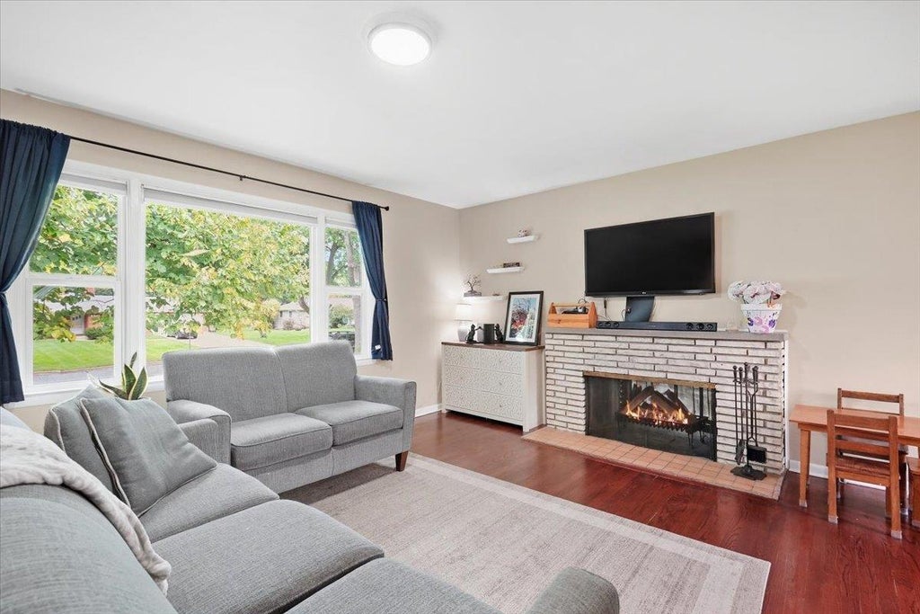 Photo of 5809 Crabapple LANE, Madison, WI 53711 (MLS # 2033104)