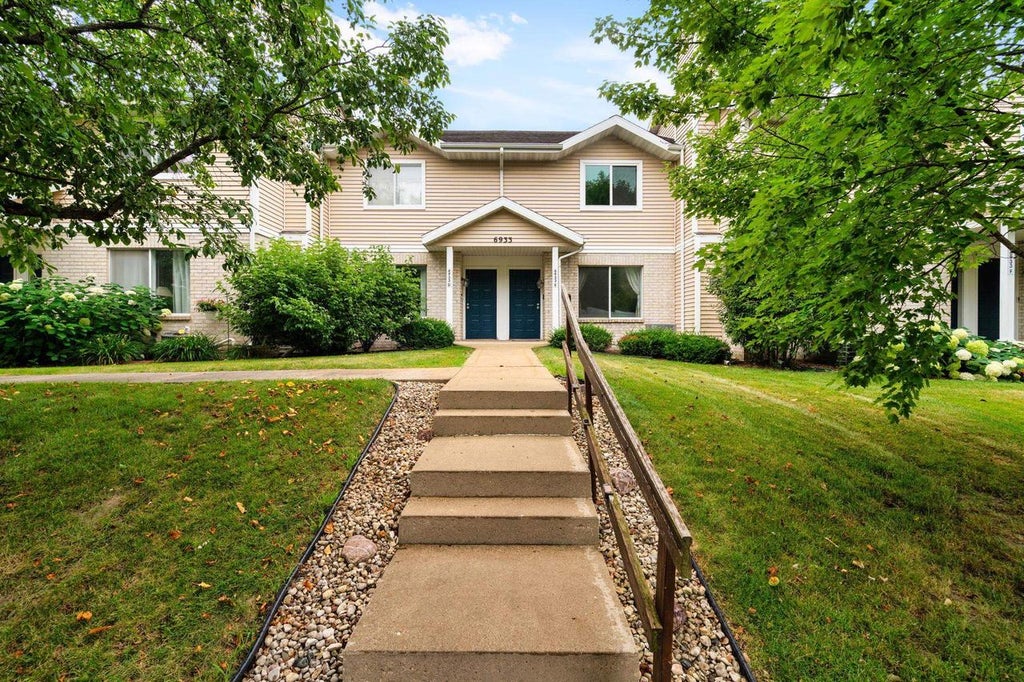 Photo of 6933 Chester DRIVE #E, Madison, WI 53719 (MLS # 2029719)