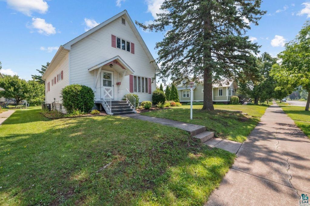 Photo of 814 3rd Ave W Ave, Ashland, WI 54806 (MLS # 6124185)