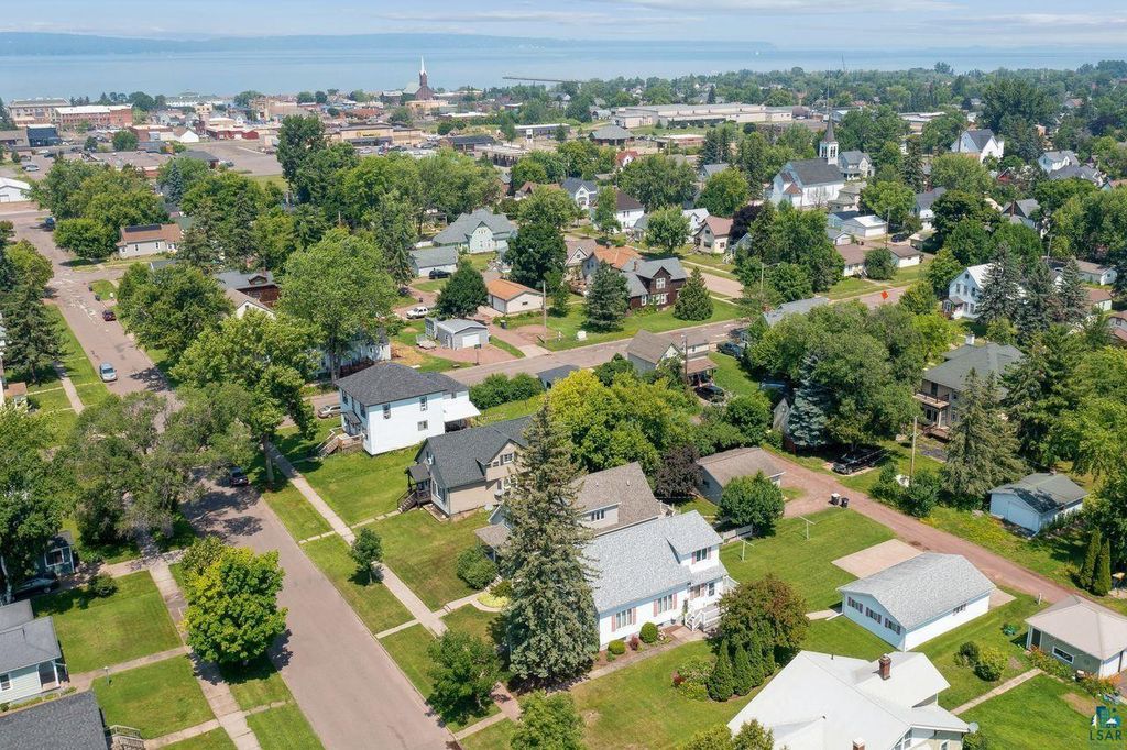 Photo of 814 3rd Ave W Ave, Ashland, WI 54806 (MLS # 6124185)