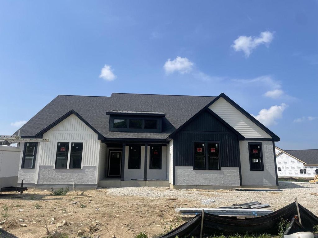 Photo of N66W20903 Sweet Clover DRIVE, Menomonee Falls, WI 53051 (MLS # 1946328)