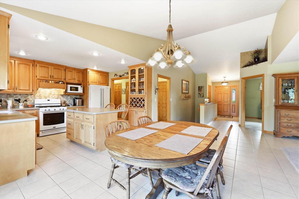 Photo of 2901 Windhaven TRAIL, Green Bay, WI 54313 (MLS # 50331822)