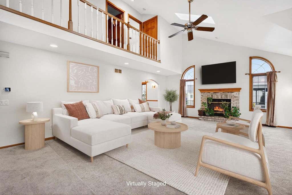 Photo of 1001 Pebblebrook Courtyard, Waunakee, WI 53597 (MLS # 2027620)