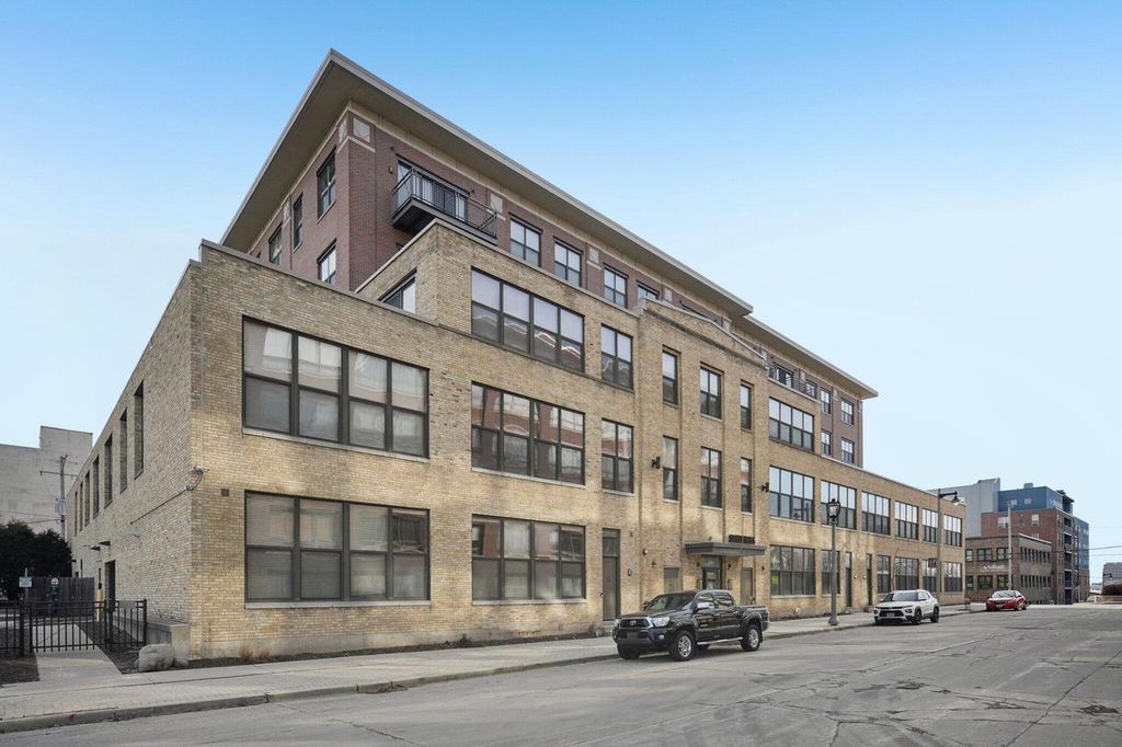 Photo of 1924 N Hubbard STREET #417, Milwaukee, WI 53212 (MLS # 1950953)