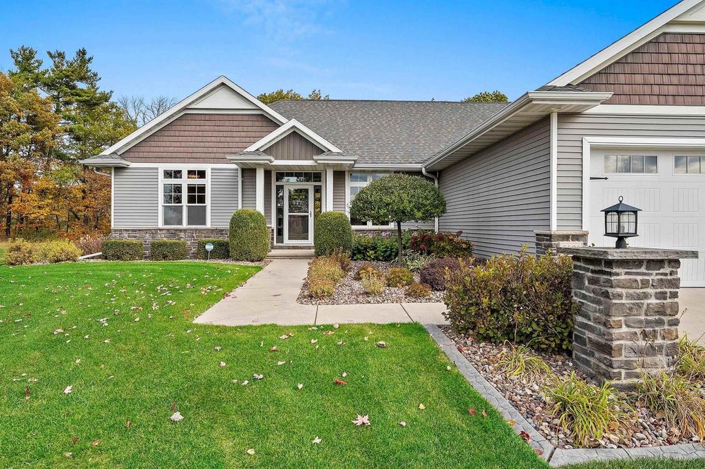 Photo of 3525 Peppergrass DRIVE, Green Bay, WI 54311 (MLS # 50317159)
