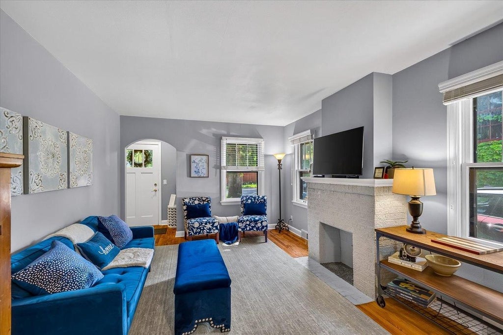 Photo of 12 Farley AVENUE, Madison, WI 53705 (MLS # 2024611)