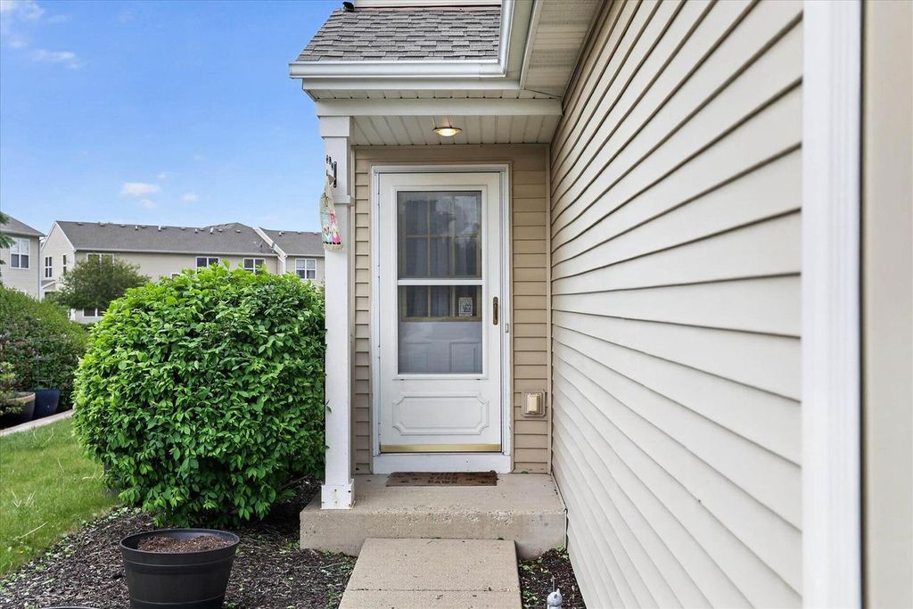 Photo of 1400 Hunters Ridge DRIVE #57, Genoa City, WI 53128 (MLS # 2024066)