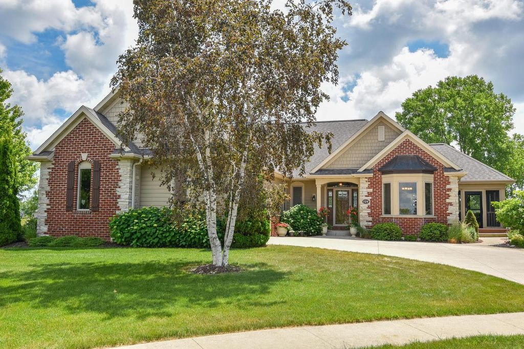 Photo of 154 Water COURT, Cedar Grove, WI 53013 (MLS # 1947633)