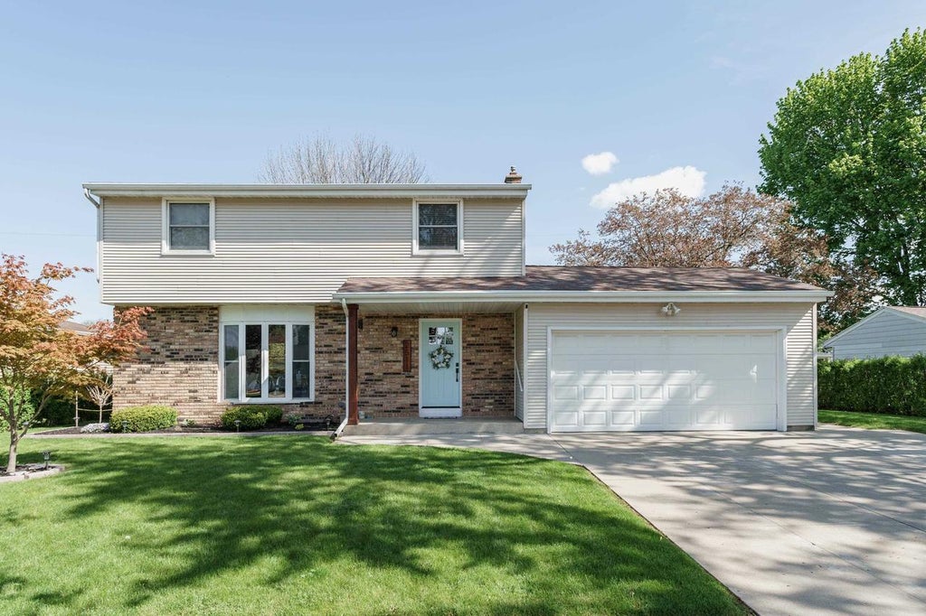 Photo of 2511 Wesley AVENUE, Janesville, WI 53545 (MLS # 2027583)