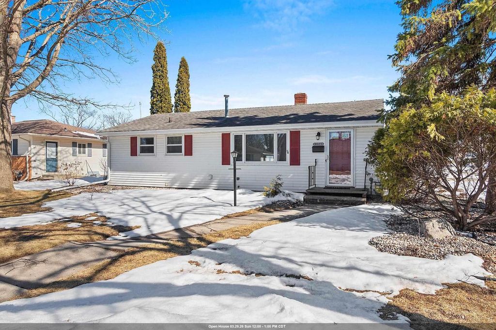 Photo of 1623 Jay LANE, Green Bay, WI 54304 (MLS # 50322649)